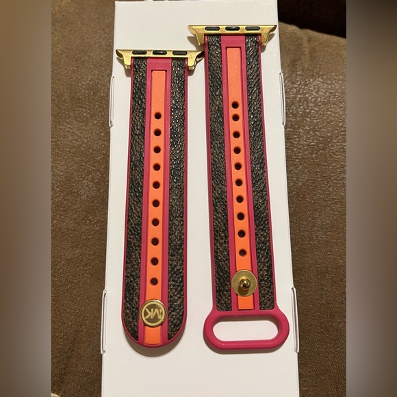Michael Kors Apple Watch Band 38MM-40MM - Picture 1 of 3